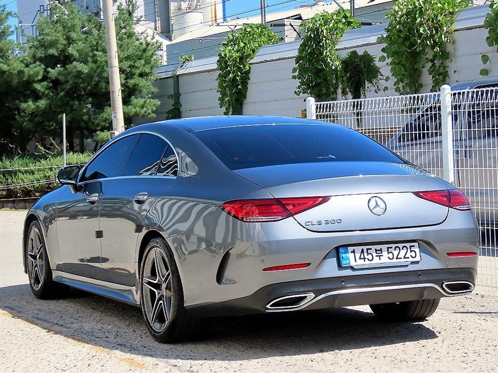 벤츠 CLS 클래스 CLS클래스 C257 CLS 300d AMG Line 이미지 3