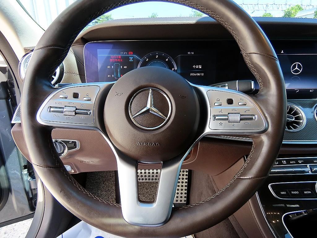 벤츠 CLS 클래스 CLS클래스 C257 CLS 300d AMG Line 이미지 8