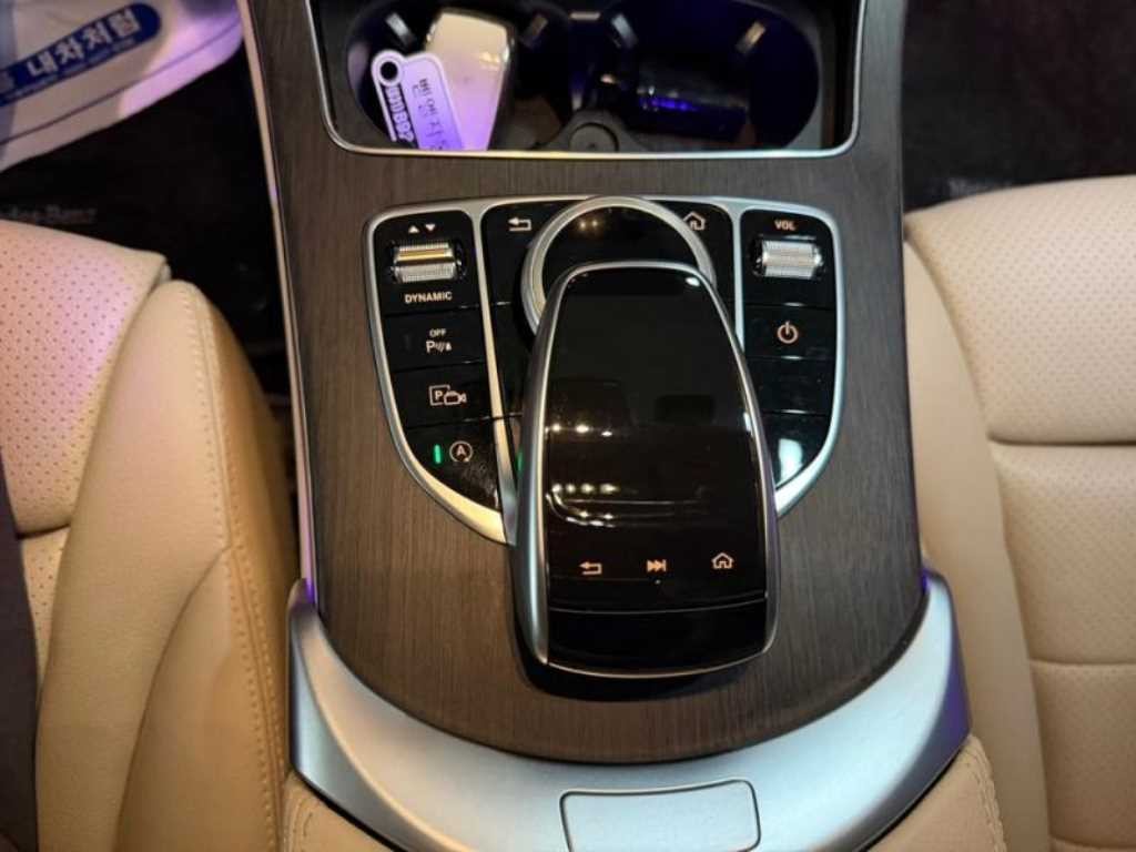 벤츠 C 클래스 C클래스 W205 C220 d 아방가르드 이미지 14