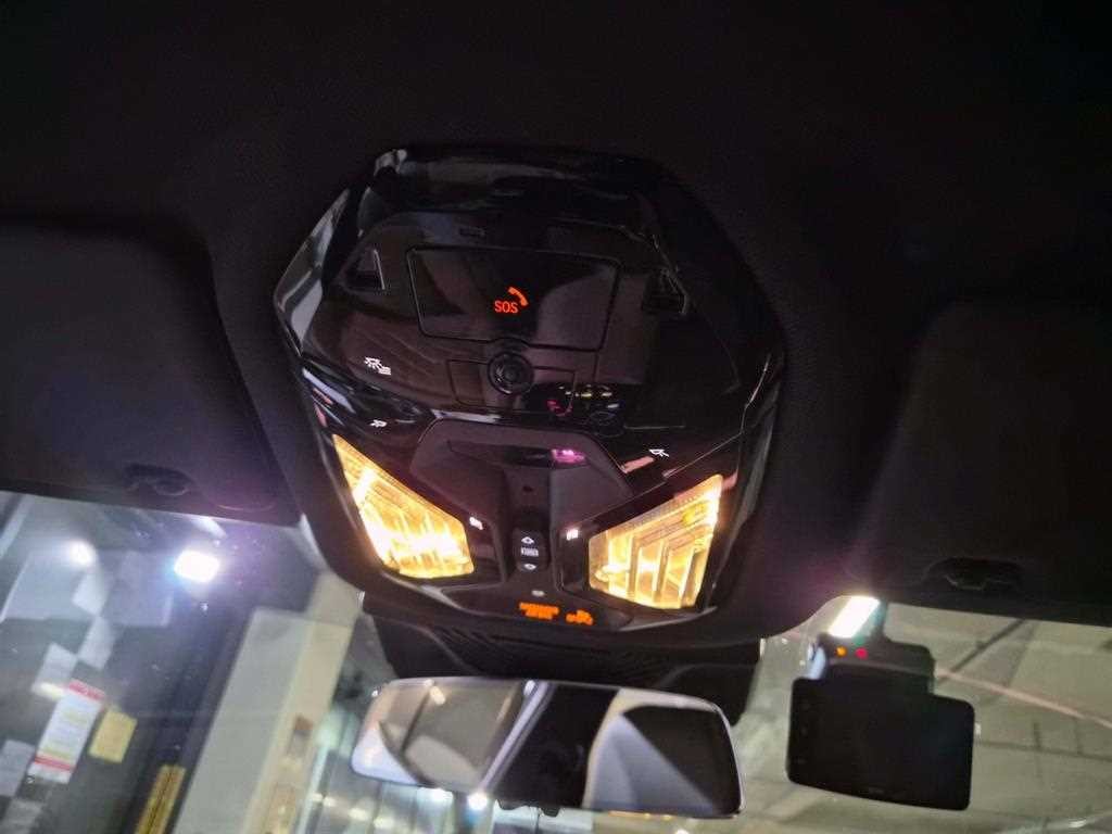 BMW 5시리즈 5시리즈 (G60) 530i xDrive M 스포츠 이미지 18