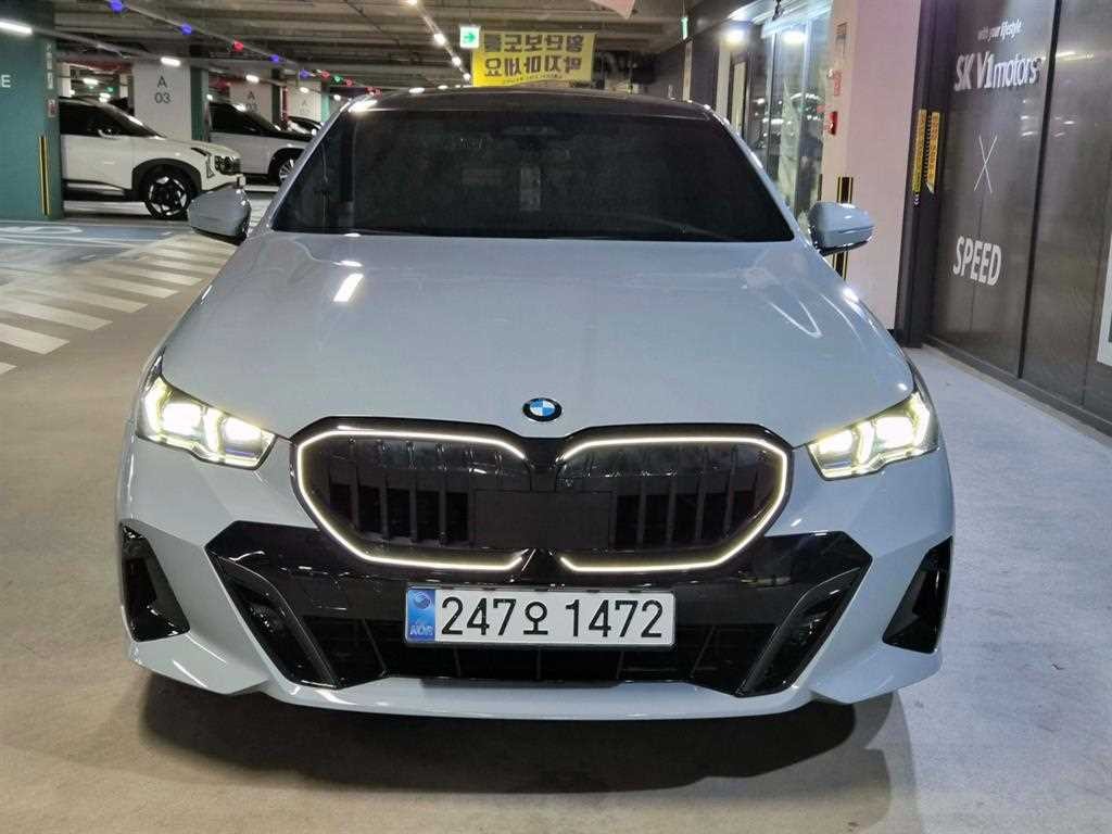BMW 5시리즈 5시리즈 (G60) 530i xDrive M 스포츠 이미지 2