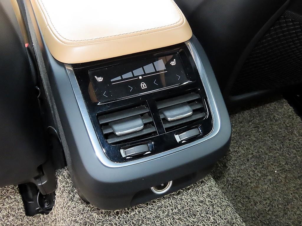 볼보 S90 T5 인스크립션 이미지 16