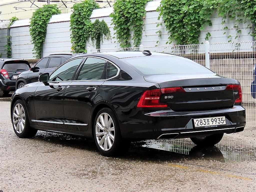 볼보 S90 T5 인스크립션 이미지 3