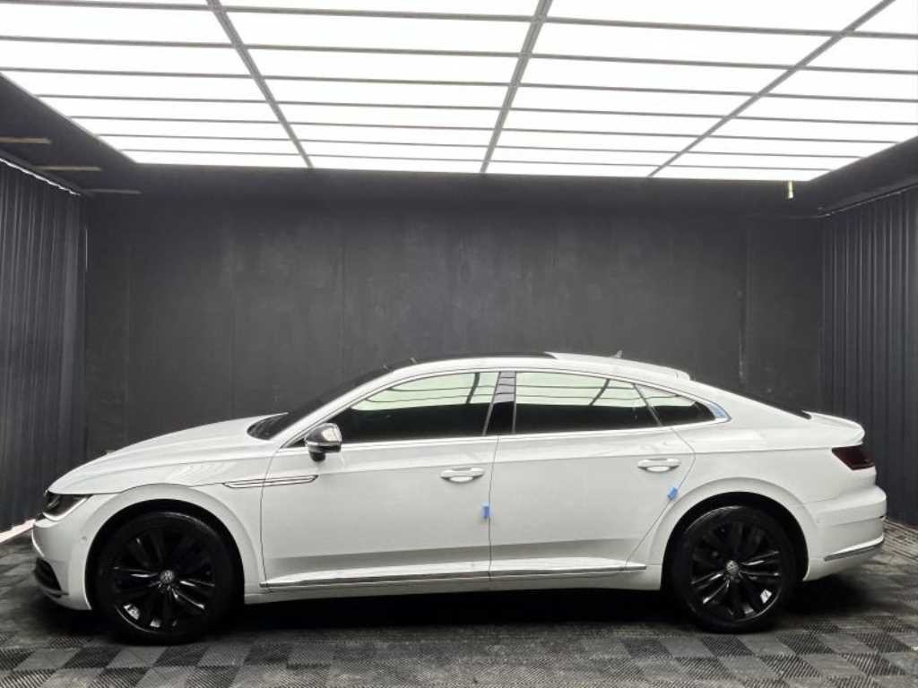 폭스바겐 아테온 2.0 TDI 엘레강스 프레스티지 이미지 4