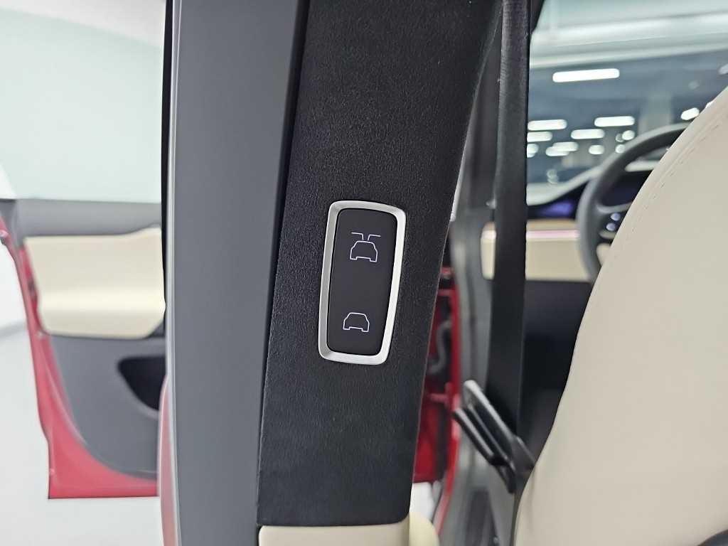 테슬라 모델 X AWD 이미지 16