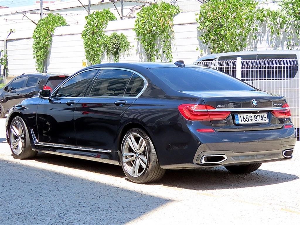 BMW 7시리즈 7시리즈 (G11) 730Ld xDrive M 스포츠 이미지 3