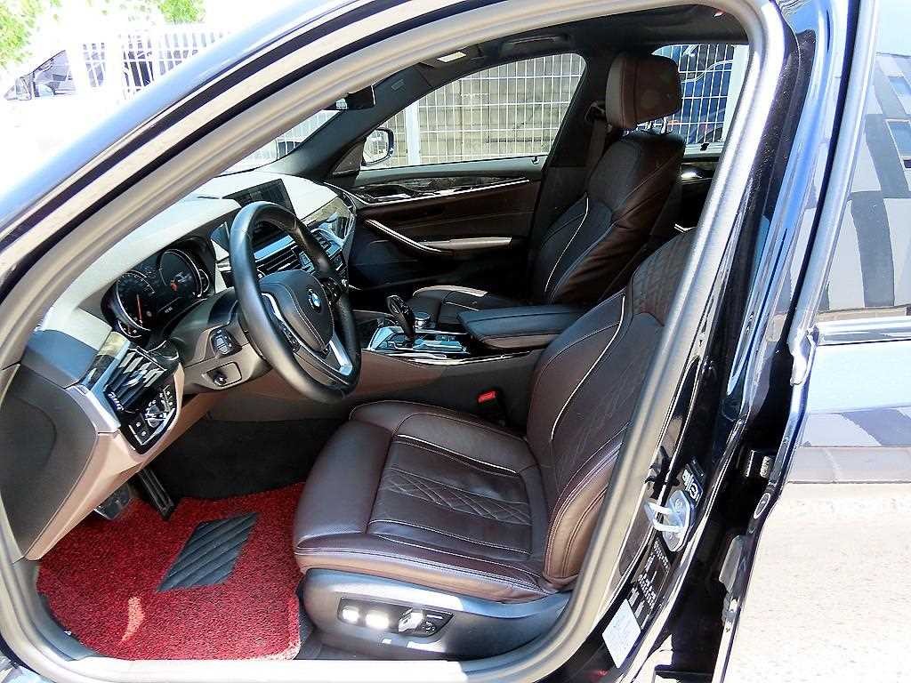 BMW 5시리즈 5시리즈 (G30) 530d M 스포츠 이미지 5