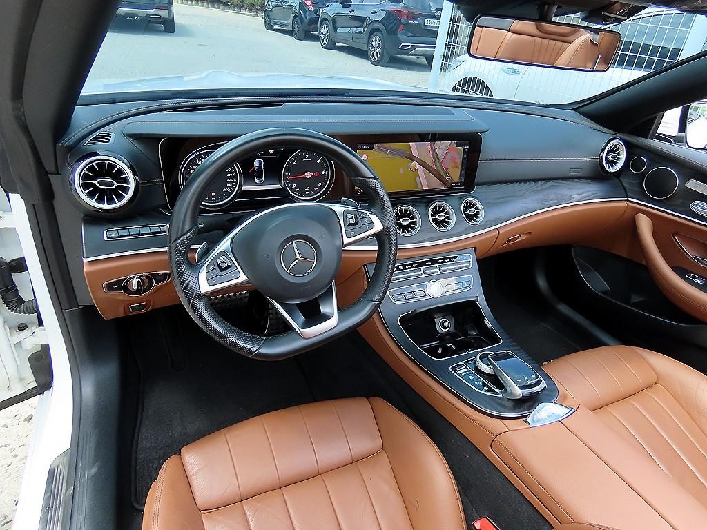 벤츠 E 클래스 E-클래스 W213 E220d 카브리올레 이미지 12