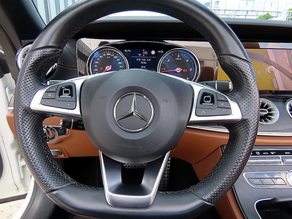 벤츠 E 클래스 E-클래스 W213 E220d 카브리올레 이미지 13