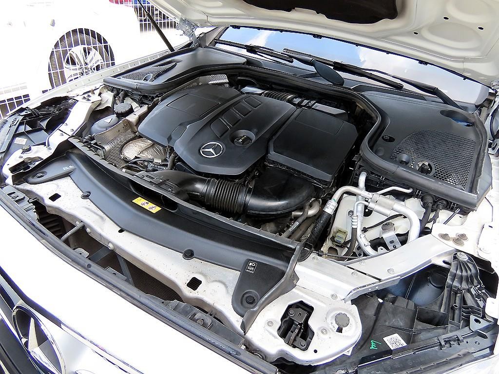 벤츠 E 클래스 E-클래스 W213 E220d 카브리올레 이미지 19