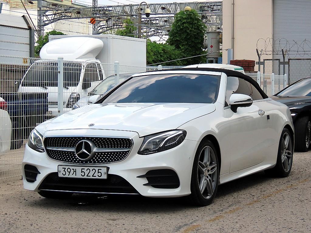 벤츠 E 클래스 E-클래스 W213 E220d 카브리올레 이미지 2