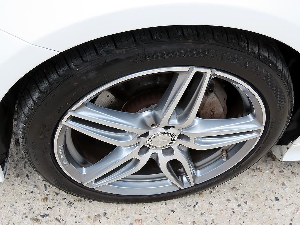 벤츠 E 클래스 E-클래스 W213 E220d 카브리올레 이미지 20