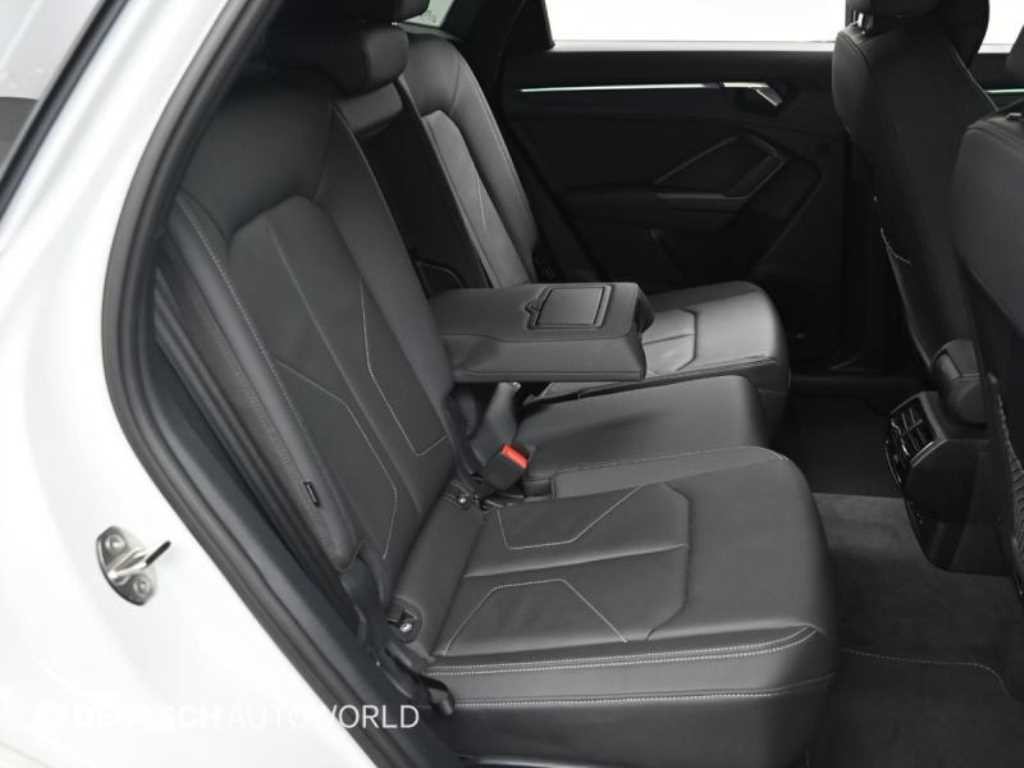 아우디 Q3 Q3 (F3) 35 TDI 스포트백 프리미엄 이미지 12