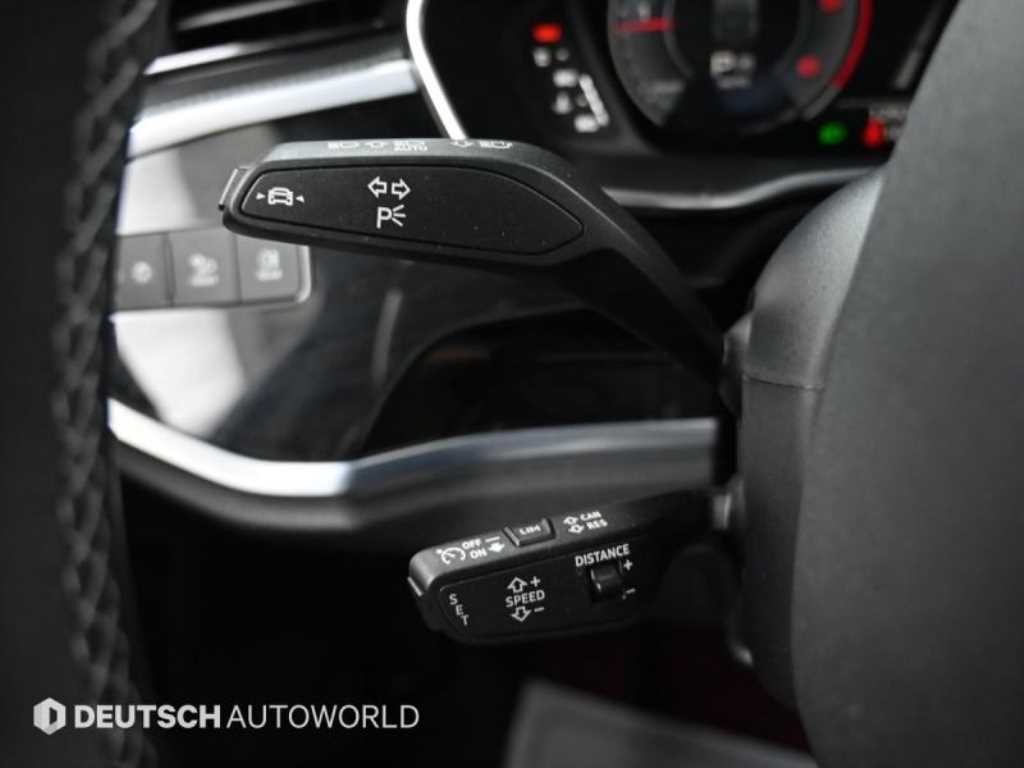 아우디 Q3 Q3 (F3) 35 TDI 스포트백 프리미엄 이미지 16