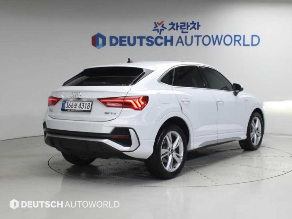 아우디 Q3 Q3 (F3) 35 TDI 스포트백 프리미엄 이미지 2