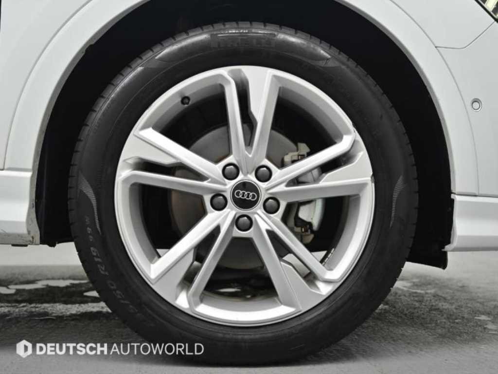 아우디 Q3 Q3 (F3) 35 TDI 스포트백 프리미엄 이미지 5