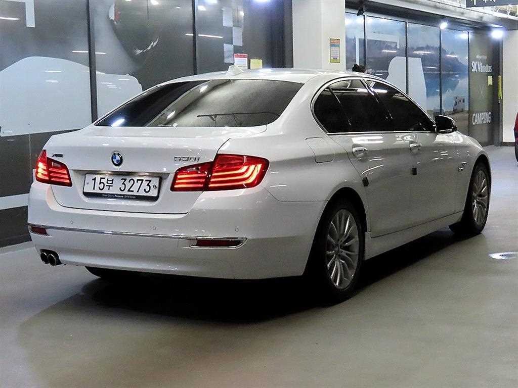BMW 5시리즈 5시리즈 (F10) 528i 럭셔리 이미지 4