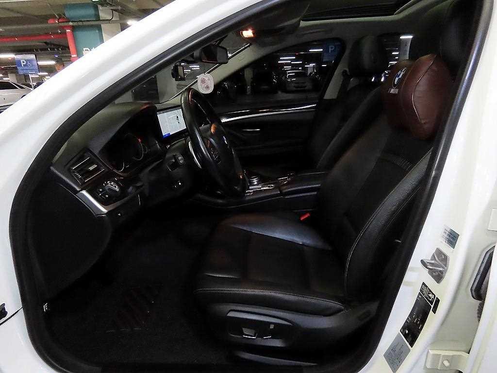 BMW 5시리즈 5시리즈 (F10) 528i 럭셔리 이미지 6