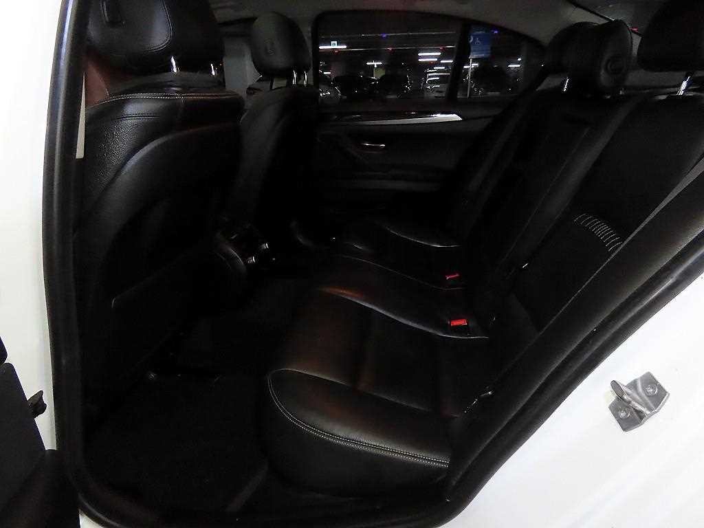 BMW 5시리즈 5시리즈 (F10) 528i 럭셔리 이미지 7