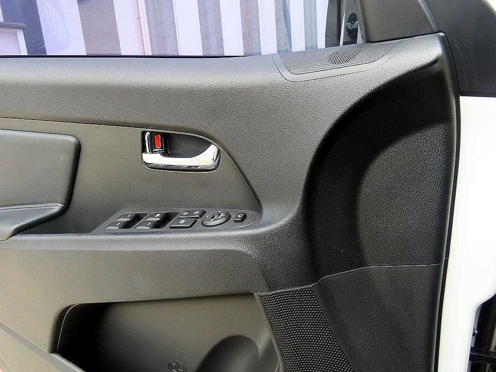 기아 스포티지 스포티지 R 2WD TLX 최고급형 이미지 11