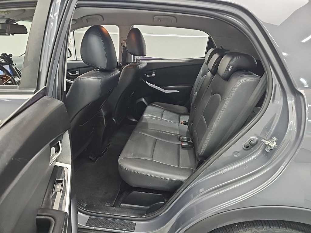 KG모빌리티(쌍용) 코란도 뉴스타일코란도C 2.2 RX 2WD 고급형 이미지 12