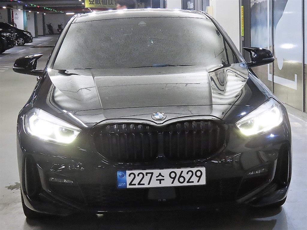 BMW 1시리즈 1시리즈 (F40) 120i M 스포츠 이미지 2