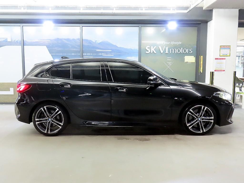 BMW 1시리즈 1시리즈 (F40) 120i M 스포츠 이미지 3