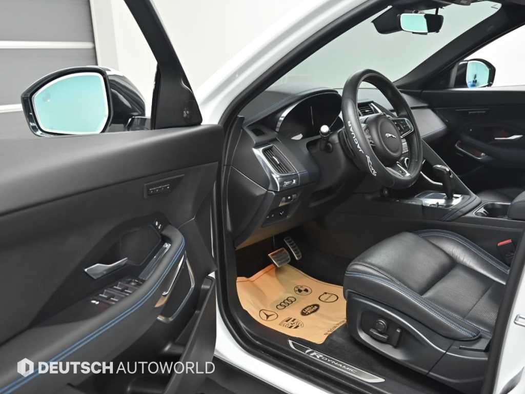 재규어 E-PACE P250 R-다이나믹 SE 이미지 11