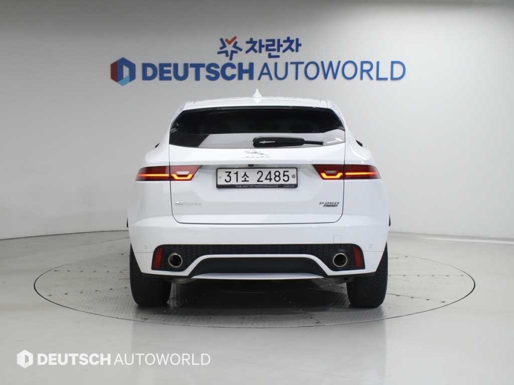 재규어 E-PACE P250 R-다이나믹 SE 이미지 4