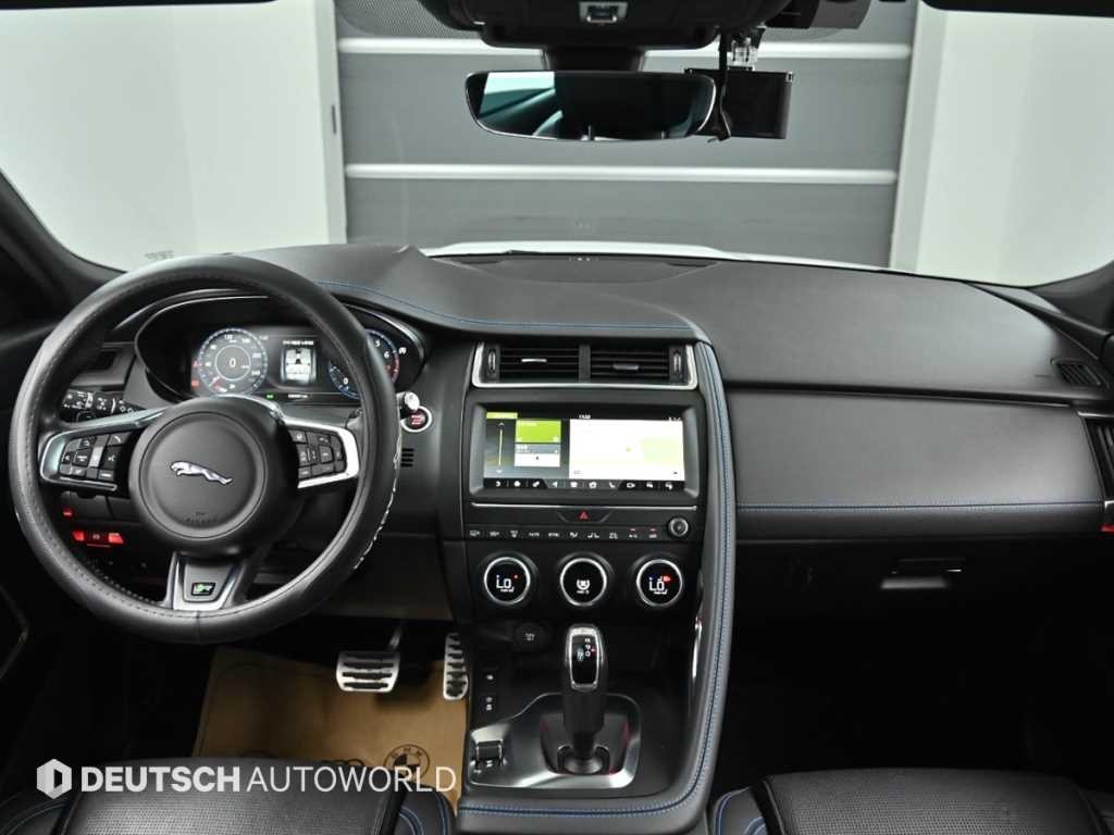 재규어 E-PACE P250 R-다이나믹 SE 이미지 7