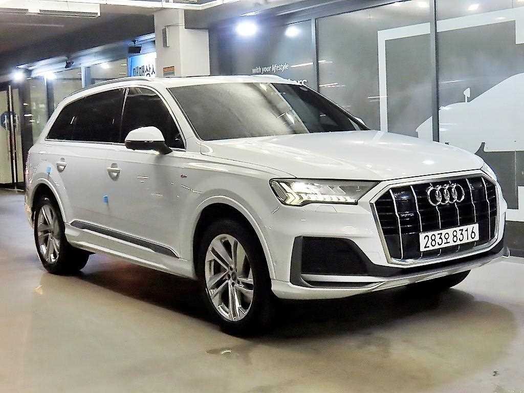 아우디 Q7 Q7 (4M) 45 TDI 콰트로 프리미엄 이미지 1