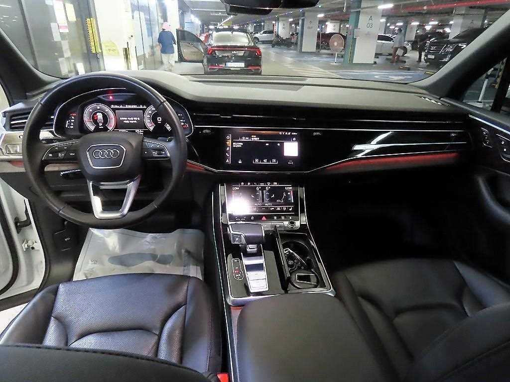 아우디 Q7 Q7 (4M) 45 TDI 콰트로 프리미엄 이미지 10