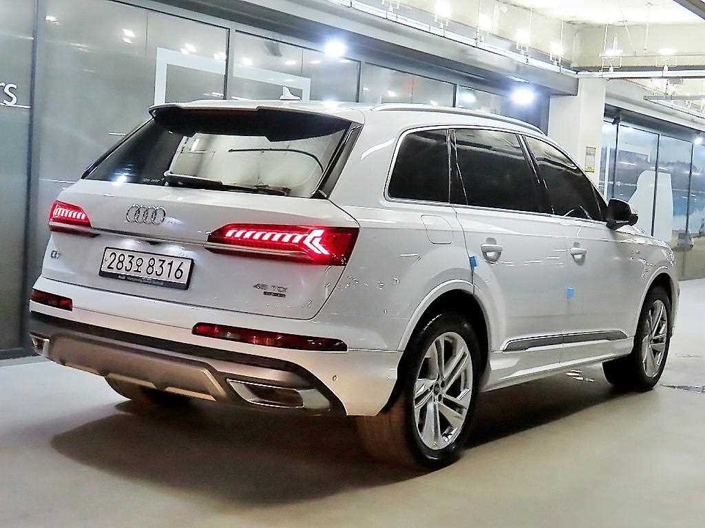 아우디 Q7 Q7 (4M) 45 TDI 콰트로 프리미엄 이미지 4