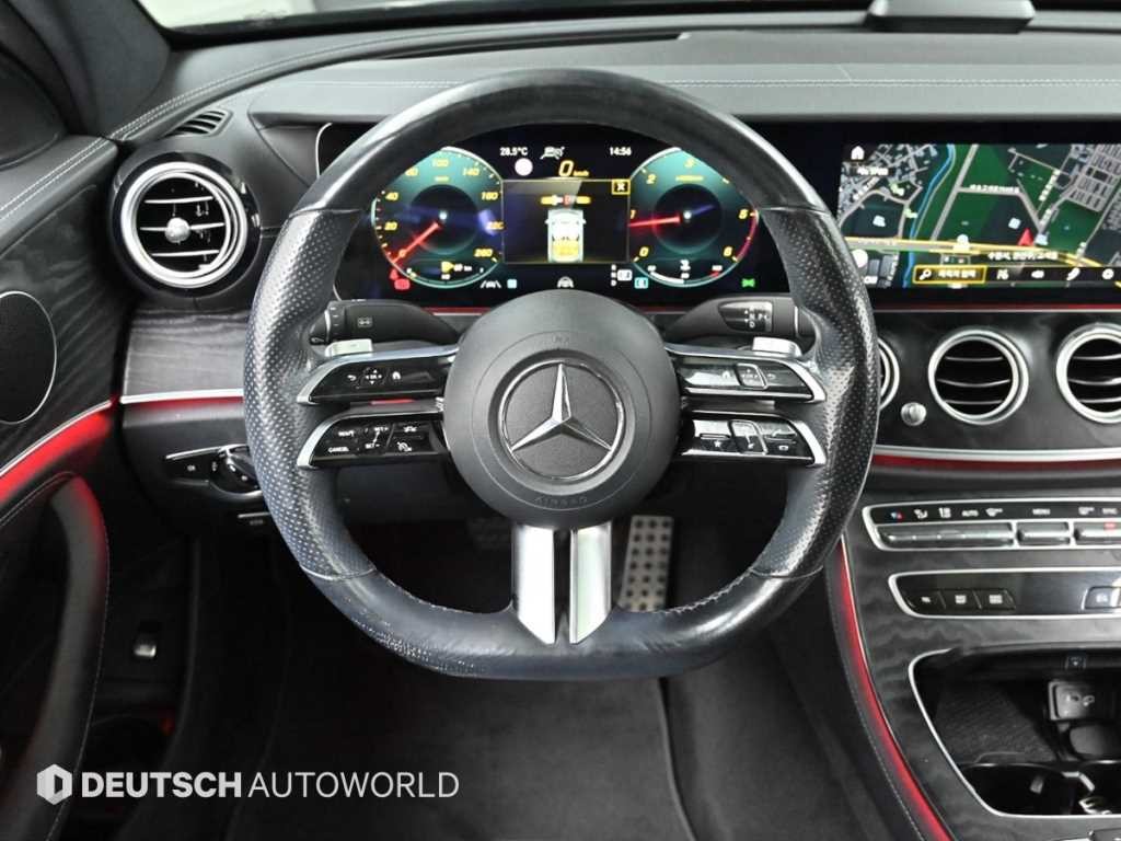 벤츠 E 클래스 E-클래스 W213 E220d 4MATIC AMG라인 이미지 13