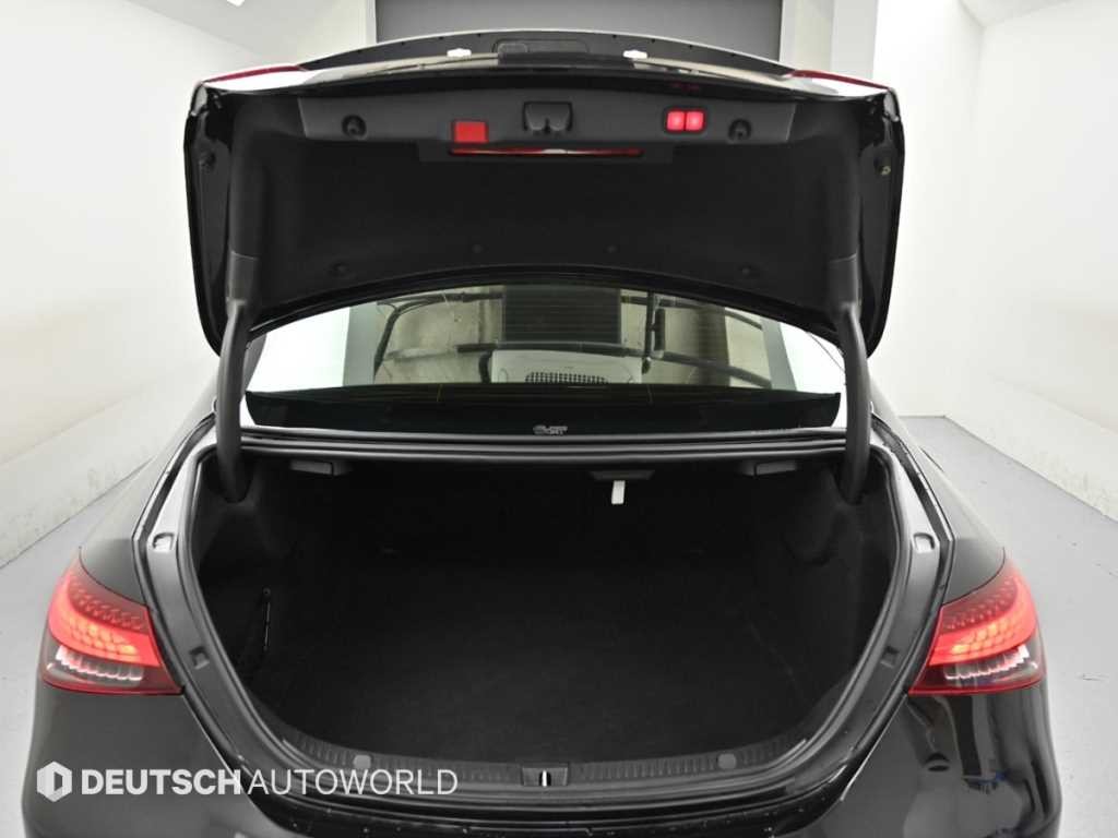 벤츠 E 클래스 E-클래스 W213 E220d 4MATIC AMG라인 이미지 19