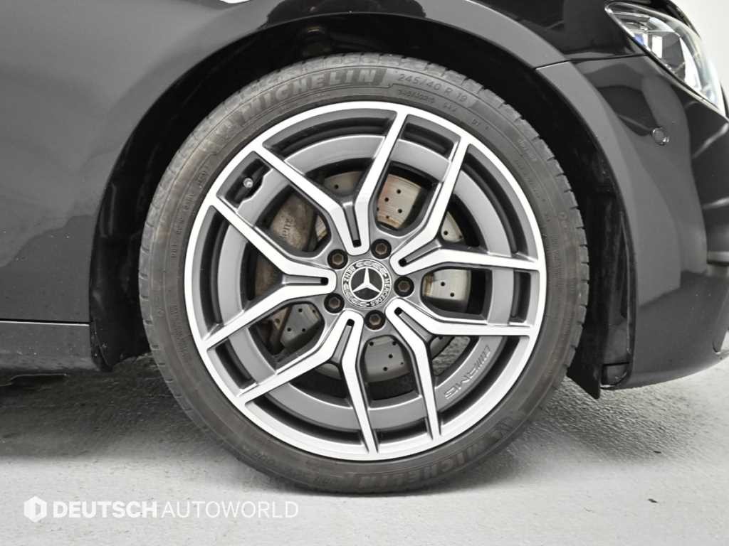 벤츠 E 클래스 E-클래스 W213 E220d 4MATIC AMG라인 이미지 5