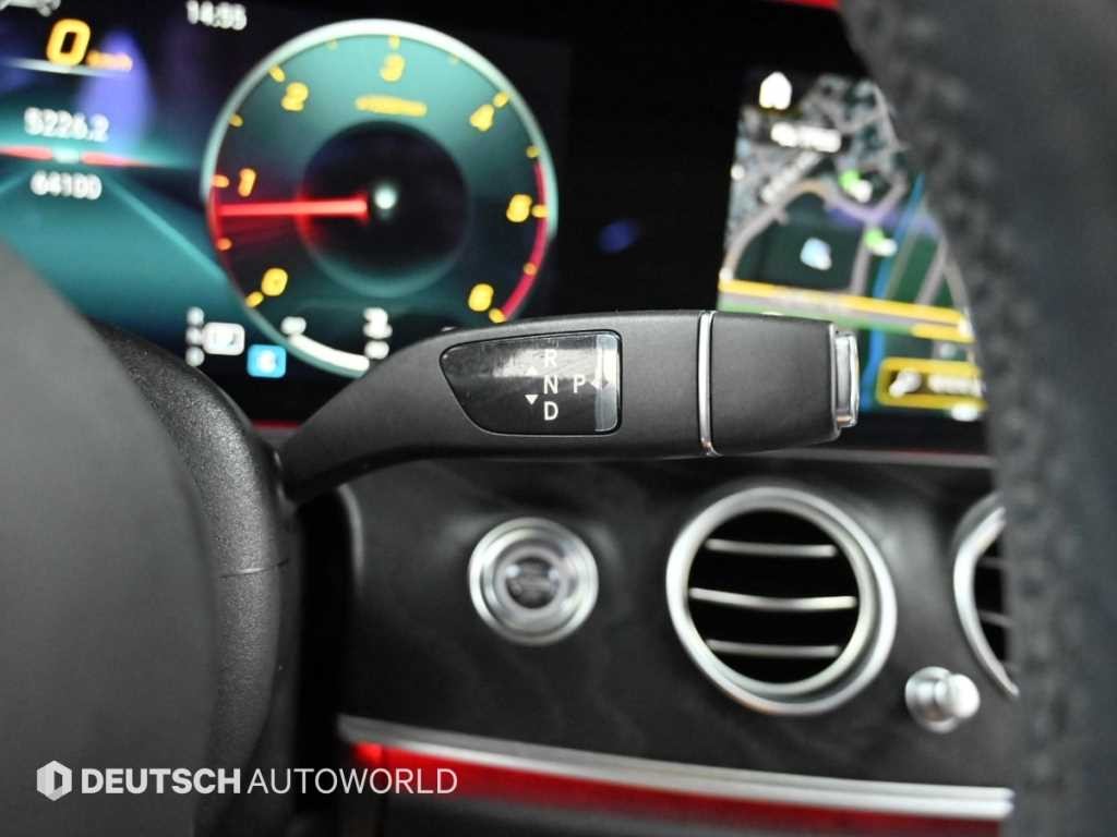 벤츠 E 클래스 E-클래스 W213 E220d 4MATIC AMG라인 이미지 9