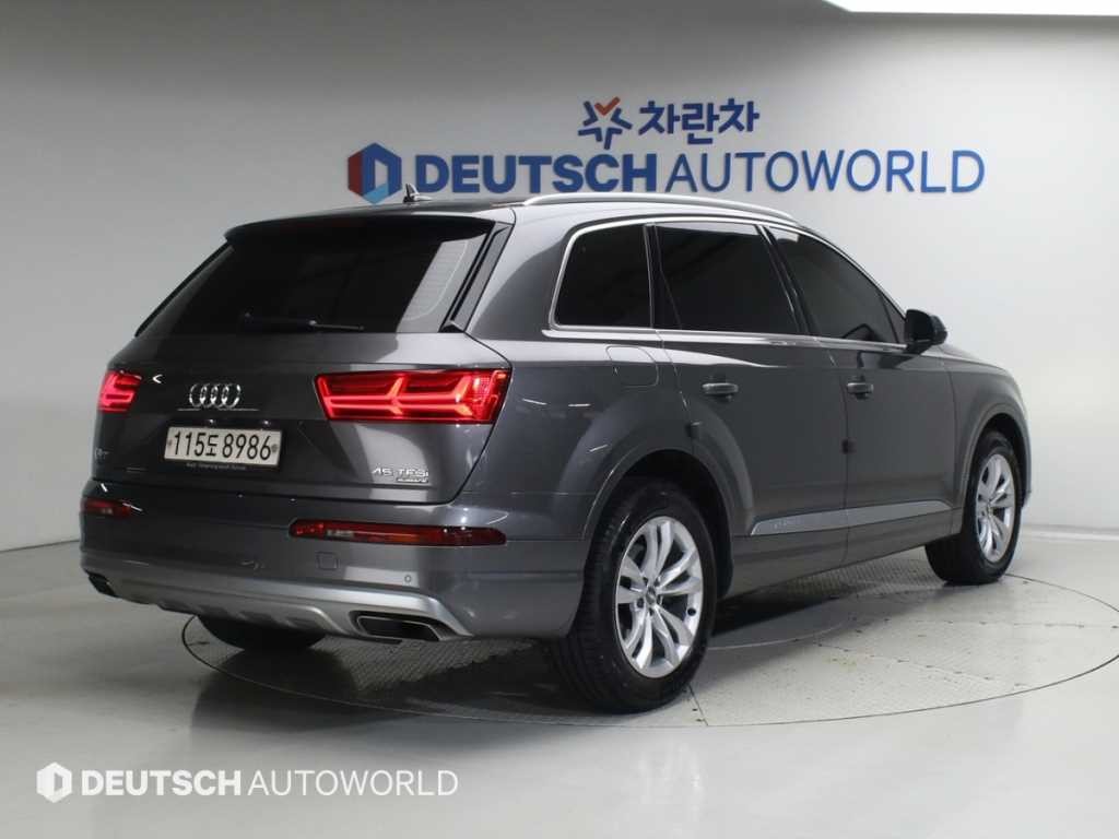 아우디 Q7 Q7 (4M) 45 TFSI 콰트로 이미지 2