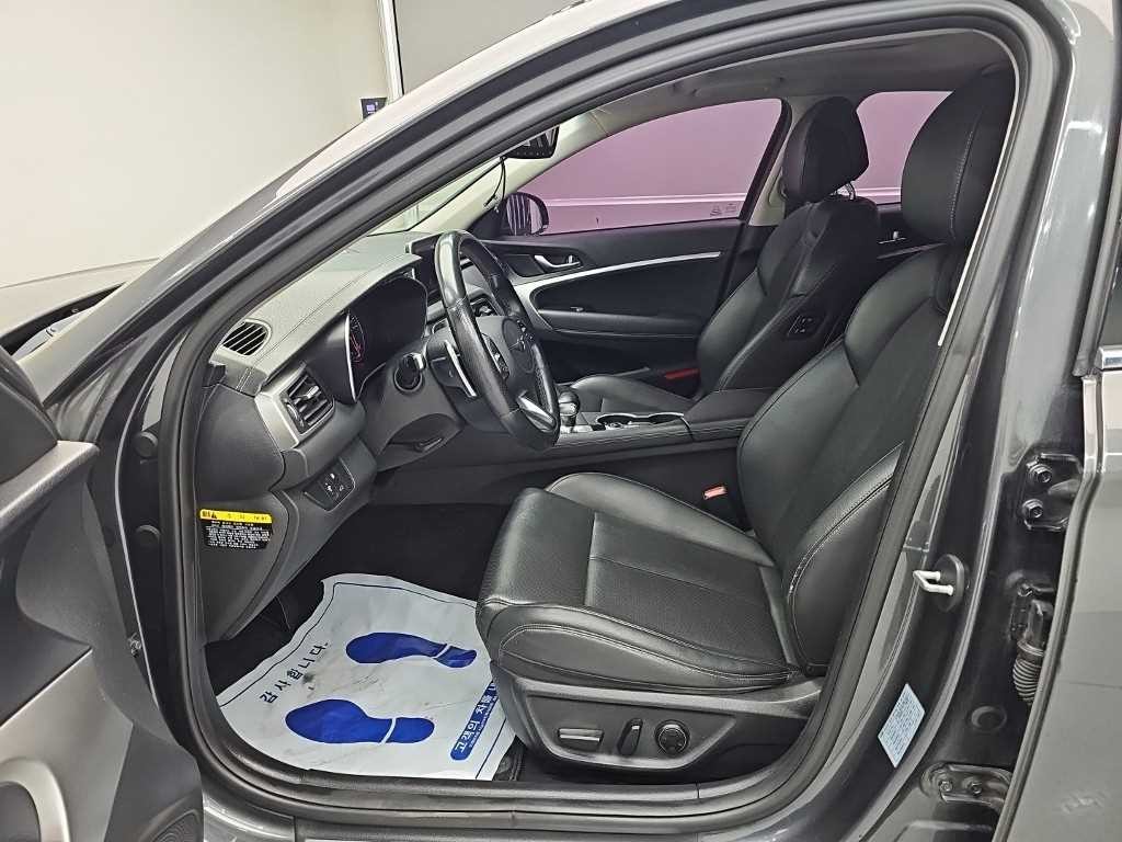 제네시스 G70 2.0T 어드밴스드 이미지 10