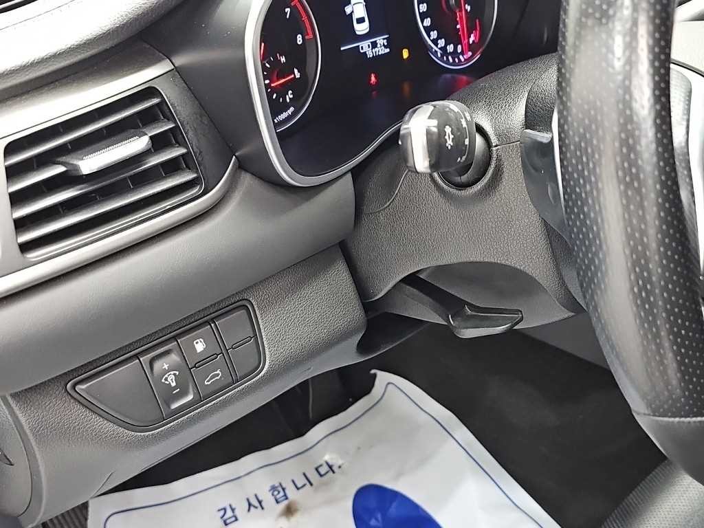 제네시스 G70 2.0T 어드밴스드 이미지 17