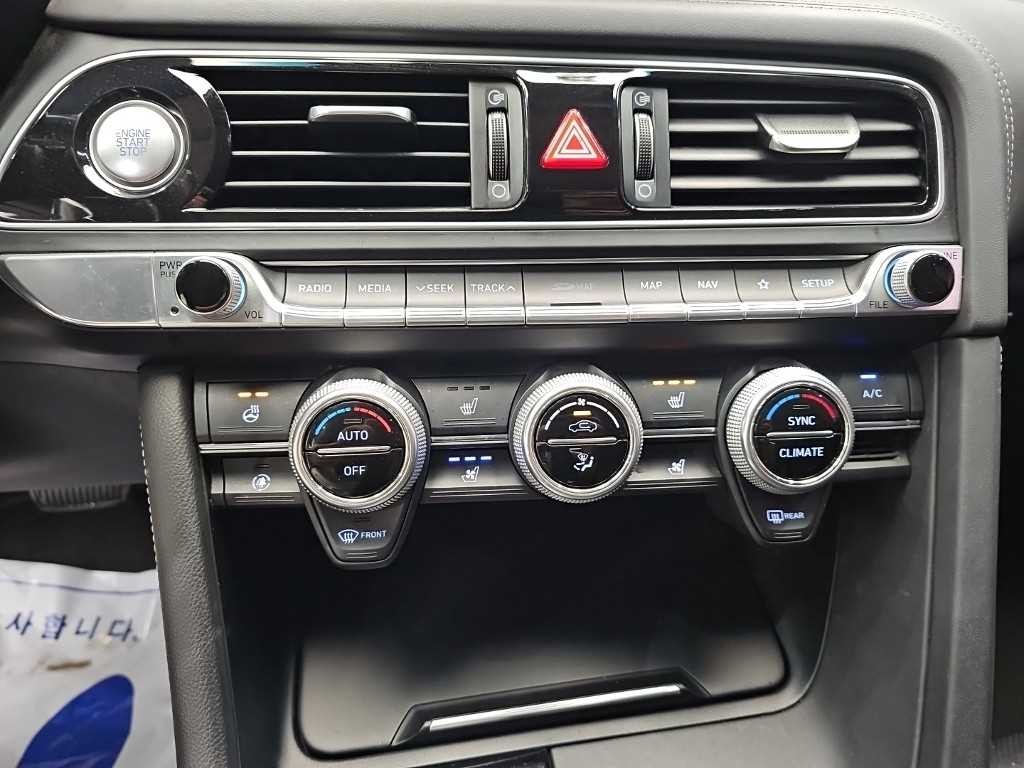 제네시스 G70 2.0T 어드밴스드 이미지 9