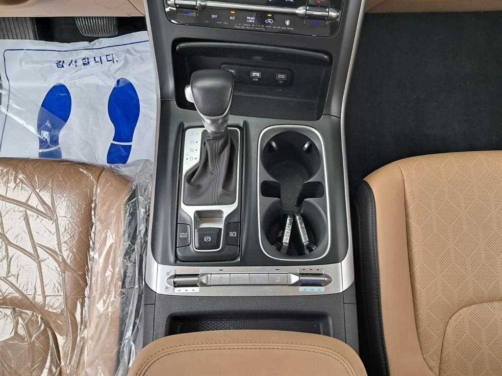 기아 카니발 카니발 4세대 디젤 9인승 프레스티지 이미지 14
