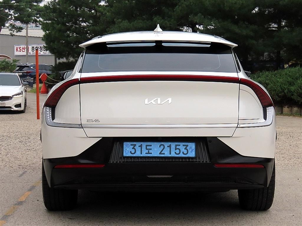 기아 EV6 롱레인지 에어 이미지 3