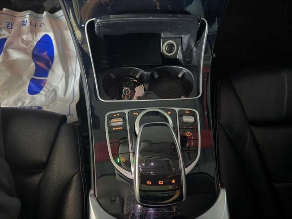 벤츠 C 클래스 C클래스 W205 C220 d 아방가르드 이미지 12