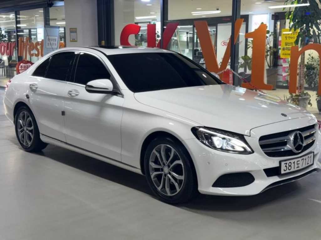 벤츠 C 클래스 C클래스 W205 C220 d 아방가르드 이미지 2