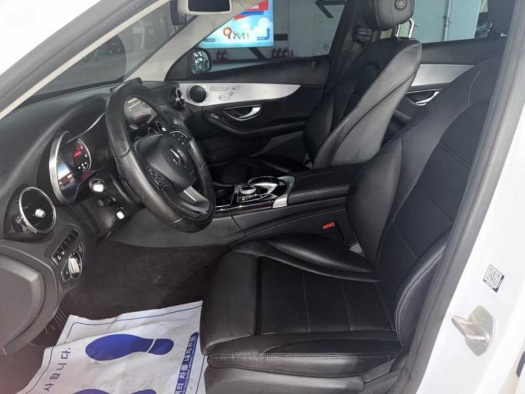 벤츠 C 클래스 C클래스 W205 C220 d 아방가르드 이미지 6