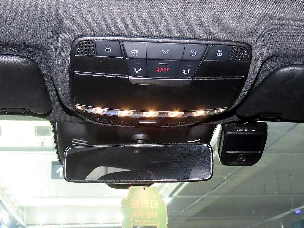 벤츠 E 클래스 E-클래스 W213 E43 AMG 4MATIC 이미지 15