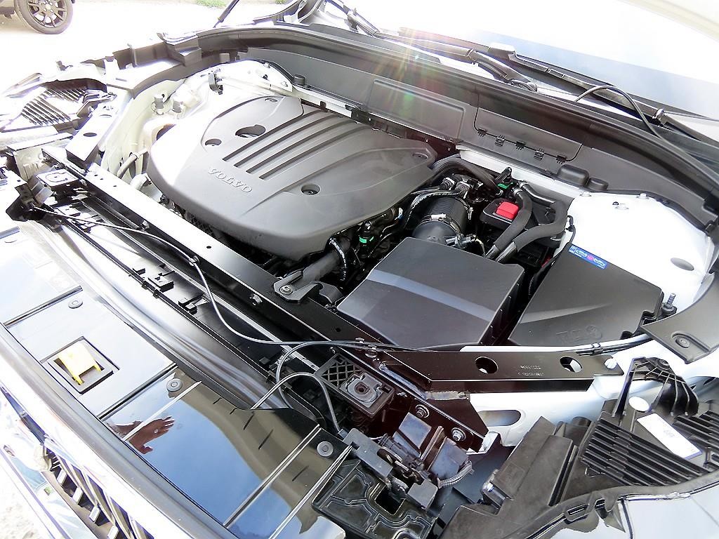 볼보 XC60 XC60(2세대) B5 AWD 얼티메이트 브라이트 이미지 19