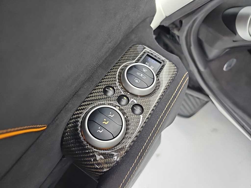 맥라렌 650S 3.8 스파이더 이미지 17
