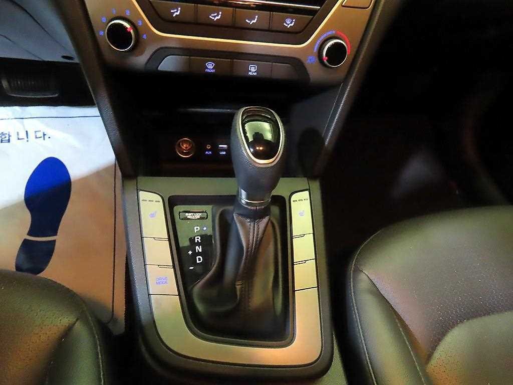 현대 아반떼 아반떼 AD 1.6 GDI 밸류 플러스 이미지 12